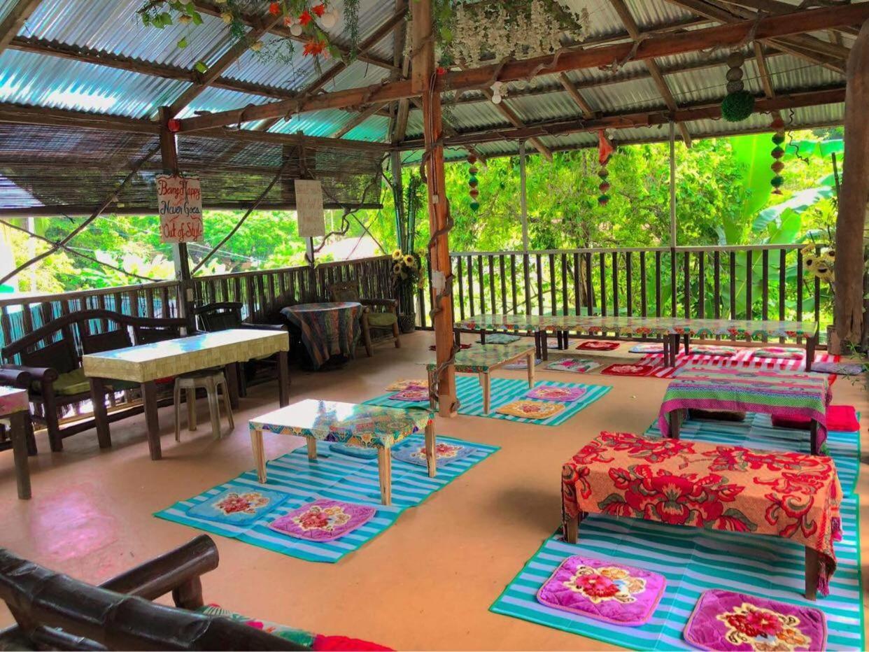 Sun Valley Backpackers Inn El Nido Eksteriør billede